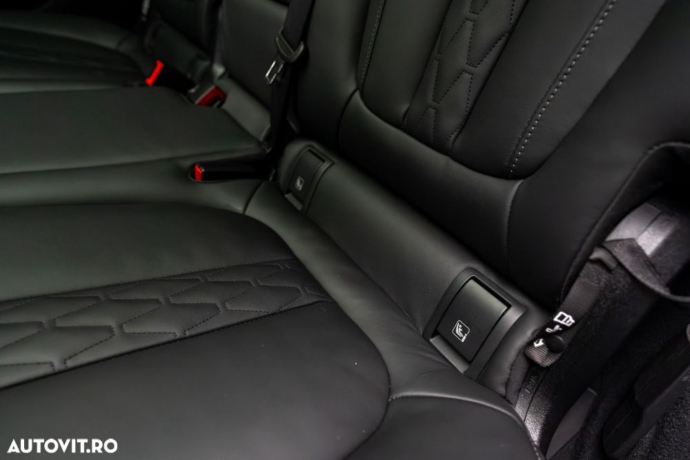 BMW X7 - 32