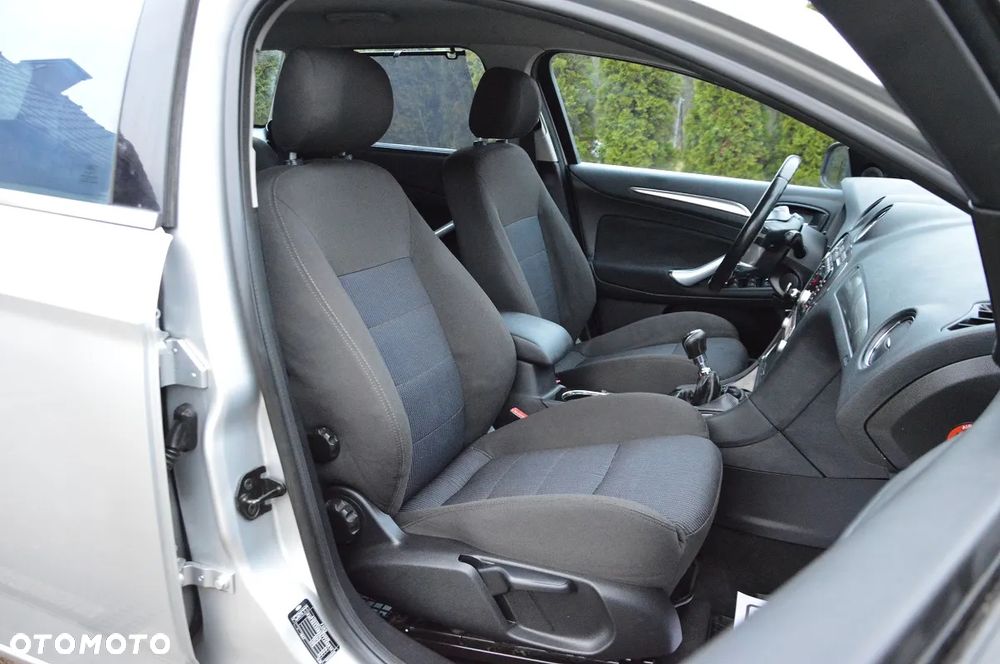 Ford Mondeo 2.0 TDCi Titanium S - 33