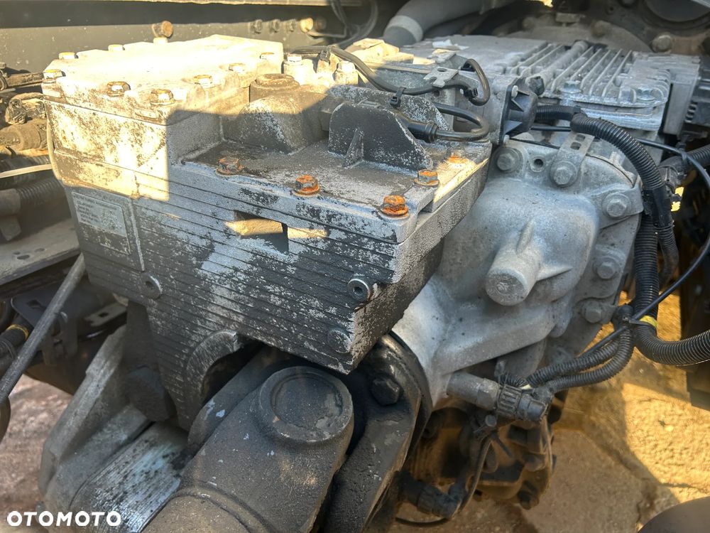 Renault T520 RETARDER / ALUFELGI ALCOA / KSENONY / FULL SPOJLERY / SILNIK 520 KM / PRODUKCJA 2015 ROK !! - 20