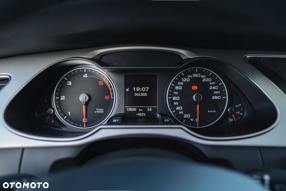 Audi A4 Avant - 25