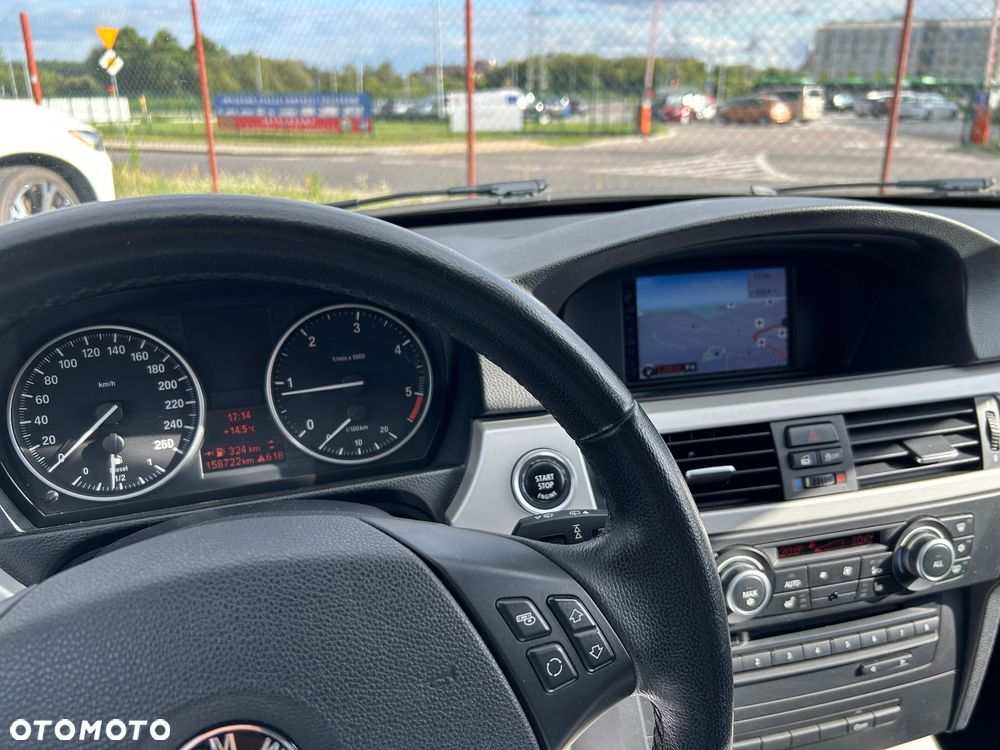 BMW Seria 3 318d - 14