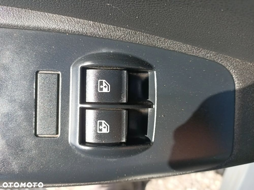 Fiat Doblo Chłodnia 105KM Maxi 2 zasilania chłodni Klima - 23