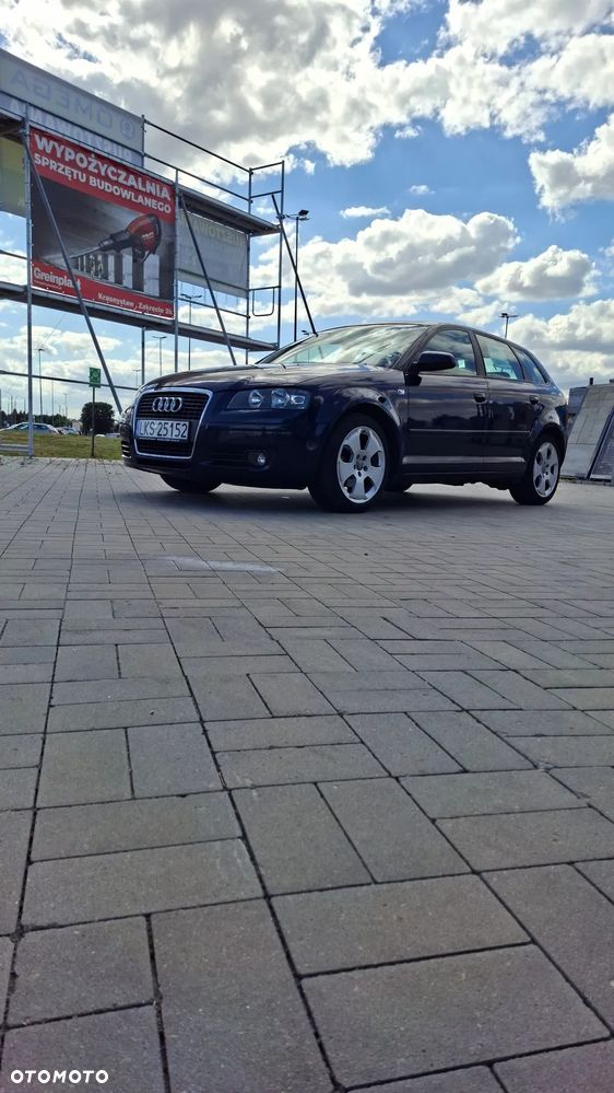 Audi A3 Sportback 1.6 FSI Ambiente - 3