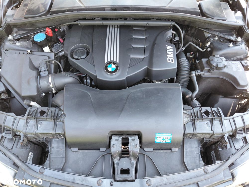 BMW Seria 1 120d Edition Exclusive - 36