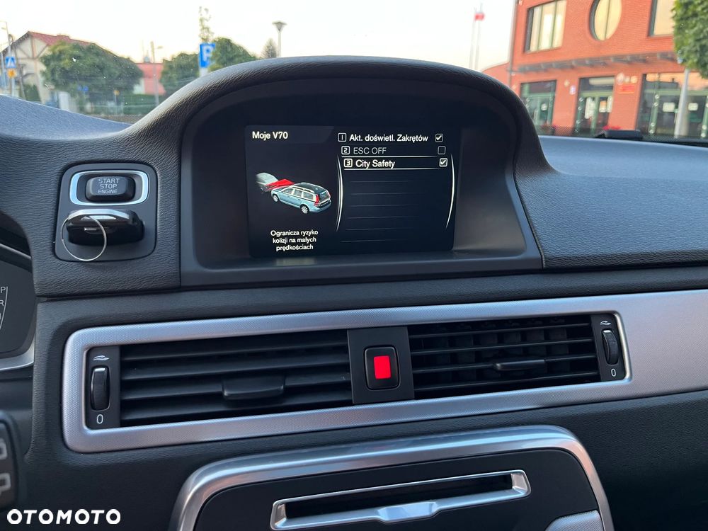 Volvo V70 D3 Geartronic Black Edition - 16