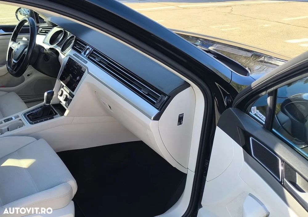 Volkswagen Passat Variant 1.6 TDI (BlueMotion Technology) DSG Trendline - 13