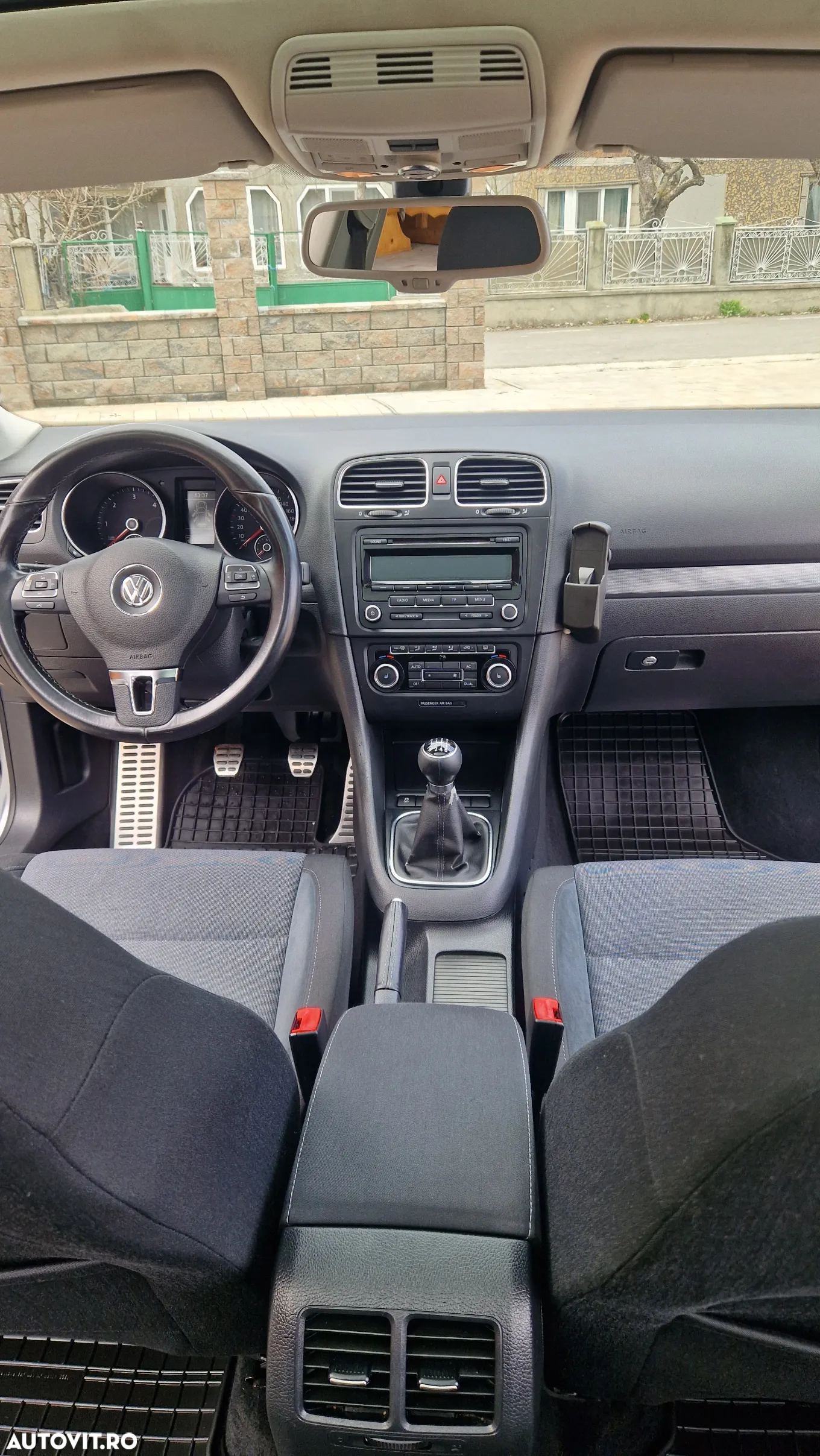 Volkswagen Golf 2.0 TDI DPF Style - 6