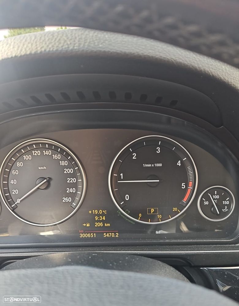 BMW 520 d Auto - 11