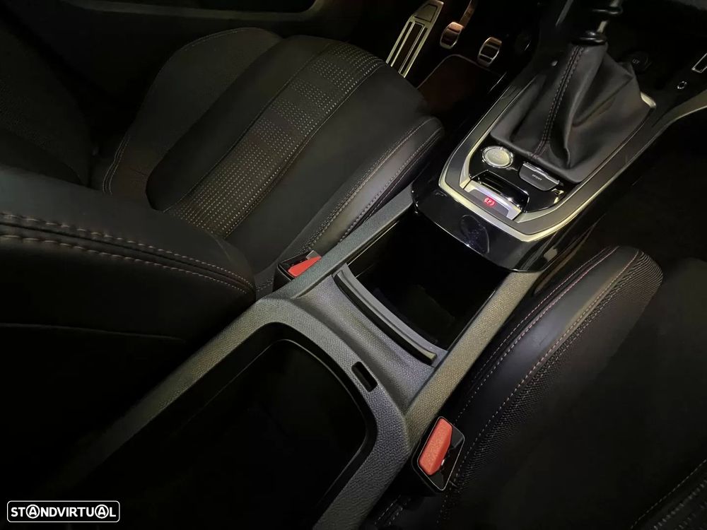 Peugeot 308 1.2 PureTech GT Line - 32