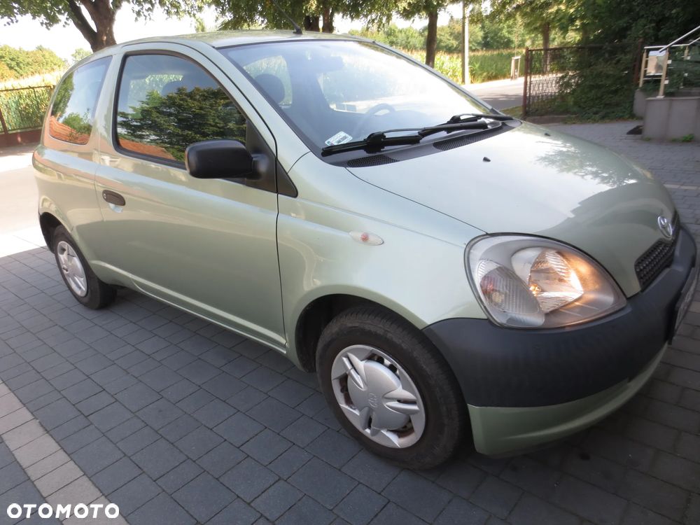 Toyota Yaris 1.0 Base - 10