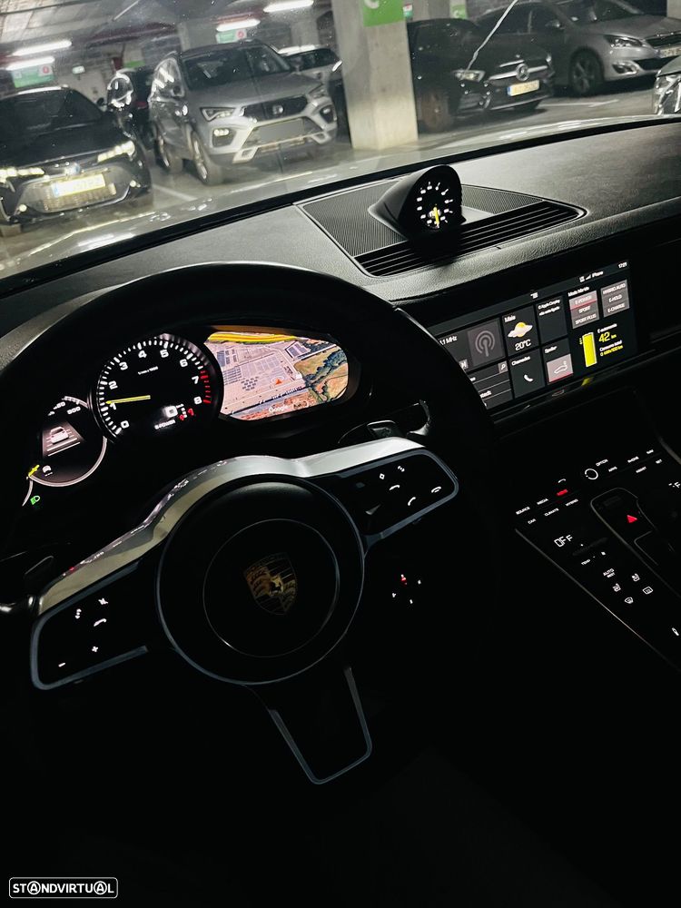 Porsche Panamera 4 E-Hybrid - 10
