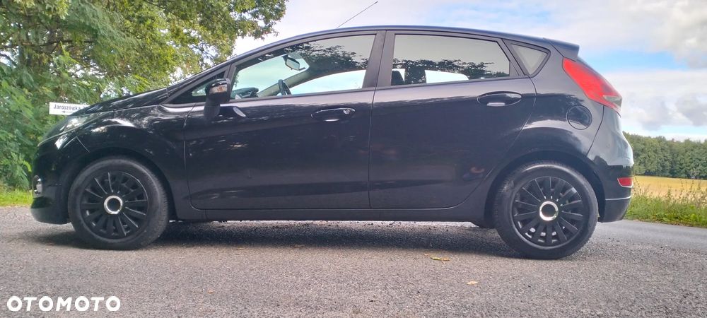 Ford Fiesta - 24