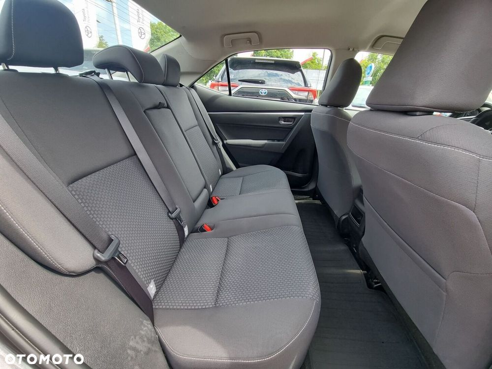 Toyota Corolla - 11