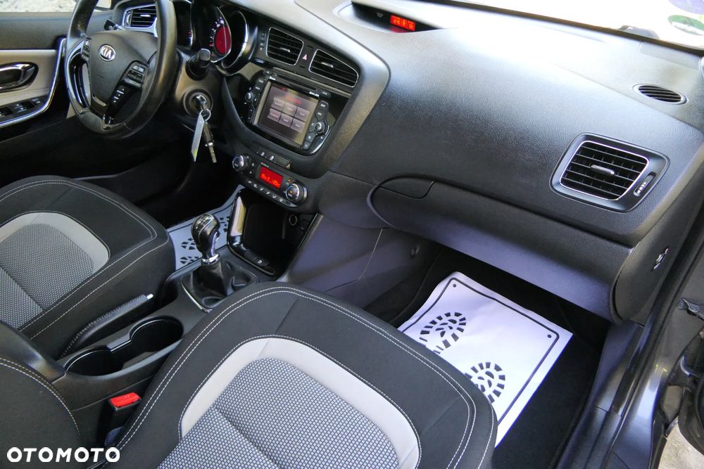 Kia Ceed 1.6 GDI L - 16