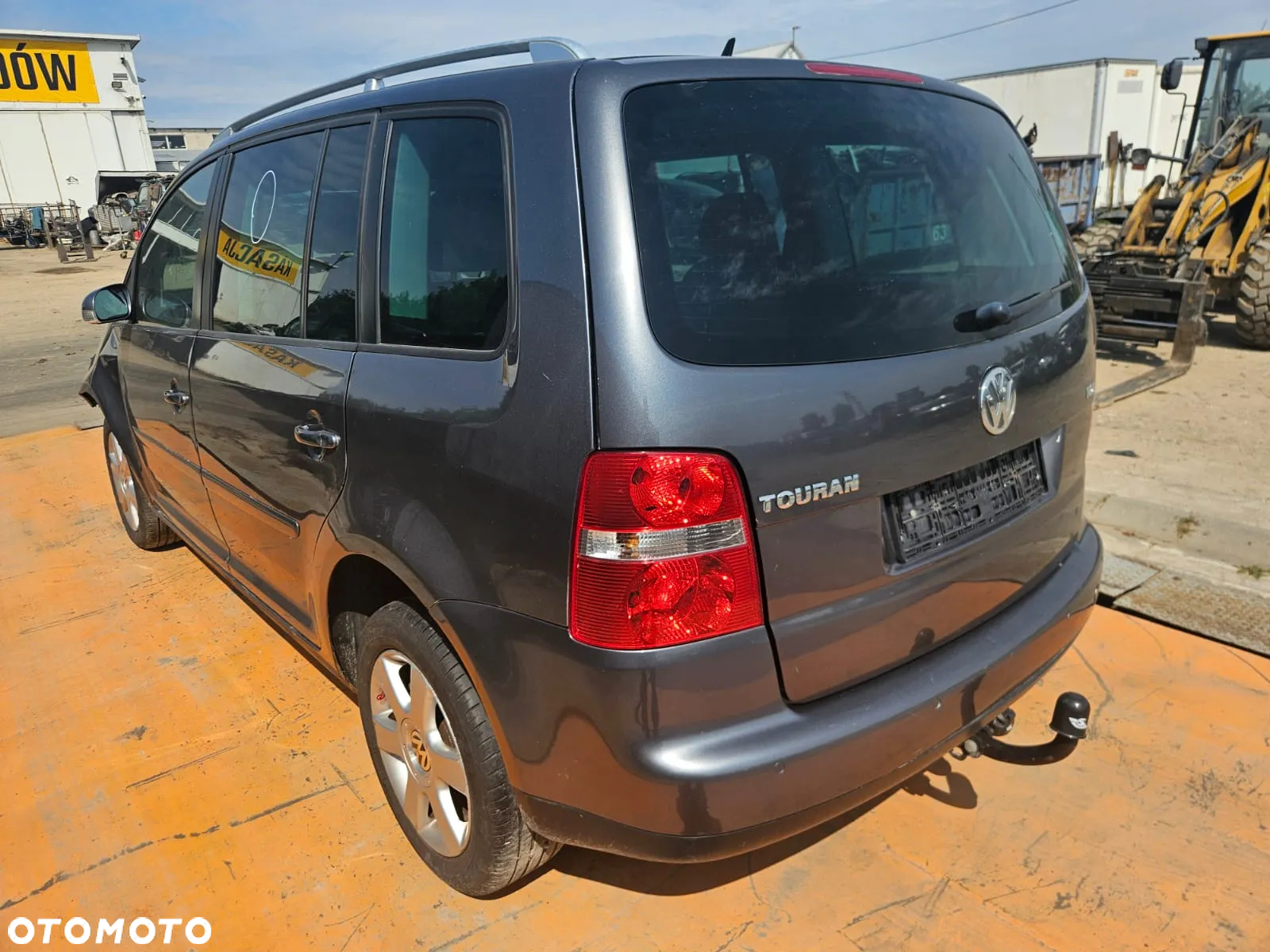 Volkswagen TOURAN 2003-2010 Silnik 1.9 TDI BXE 105KM/77kW LD7X na części drzwi klapa zderzak - 2