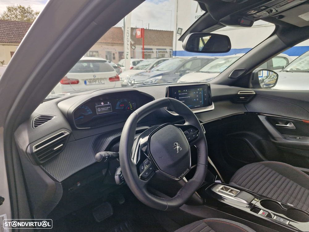 Peugeot e-2008 50 kWh Allure - 9