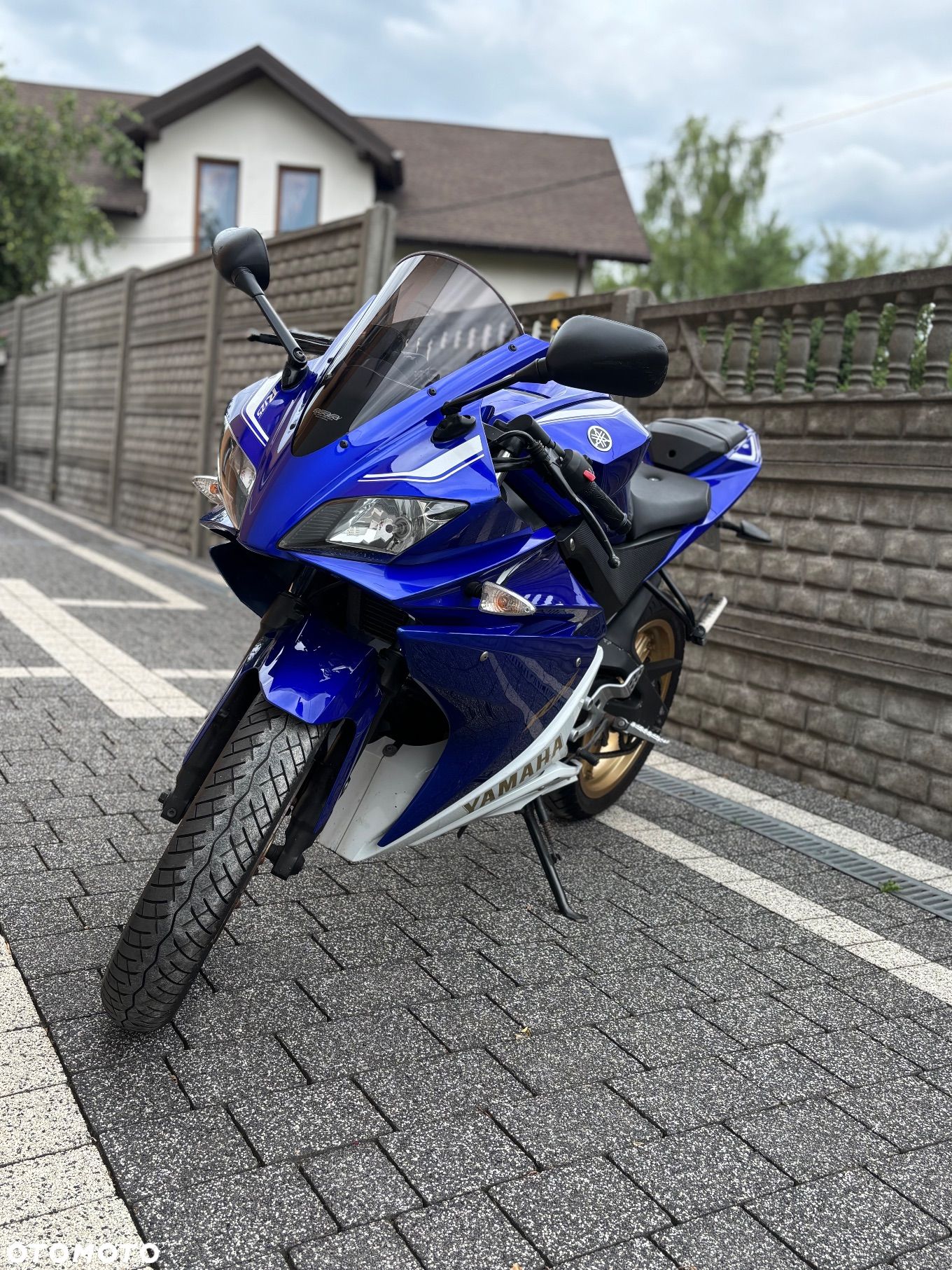 Yamaha YZF - 1