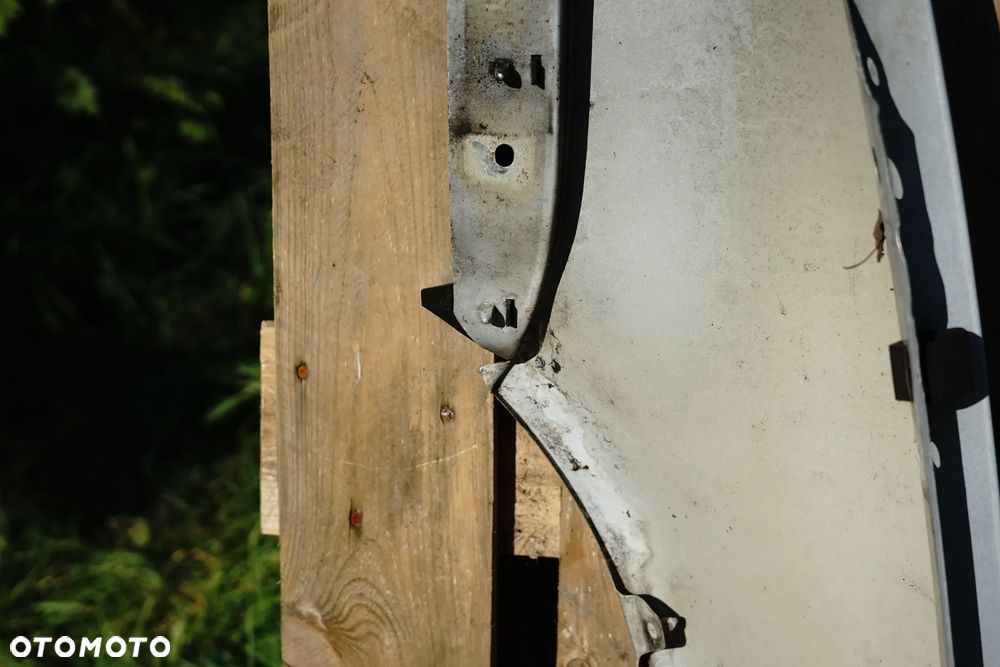 Błotnik przód przedni prawy VW Golf IV LB7Z - 9