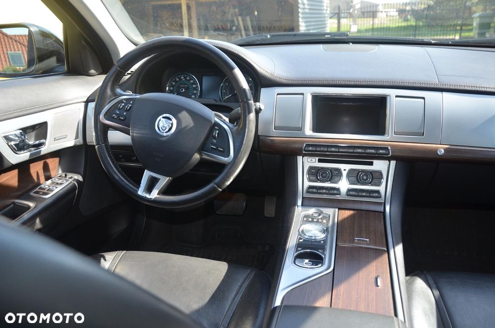 Jaguar XF 3.0 V6 Kompressor AWD - 5