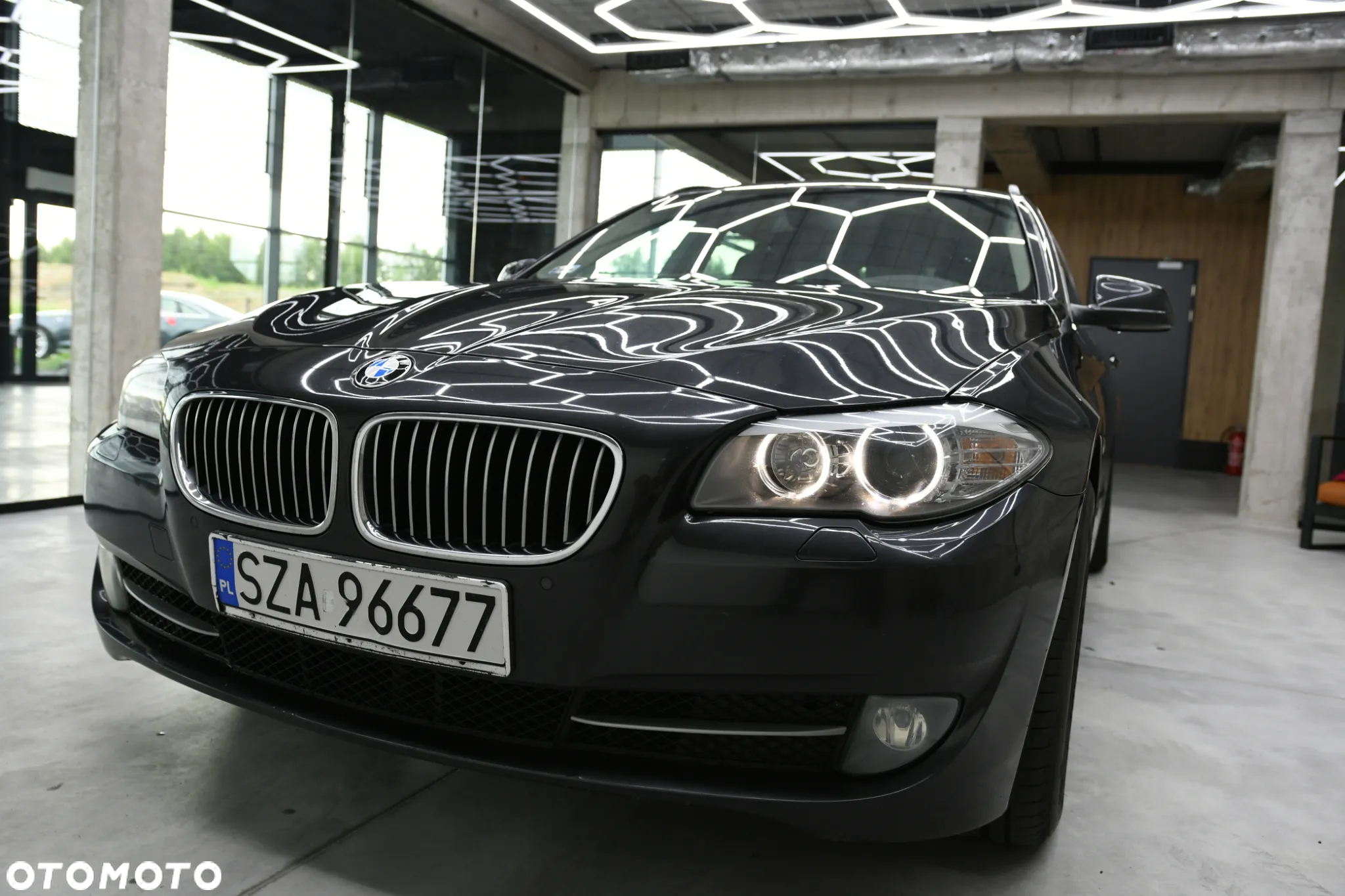 BMW Seria 5 525d - 3