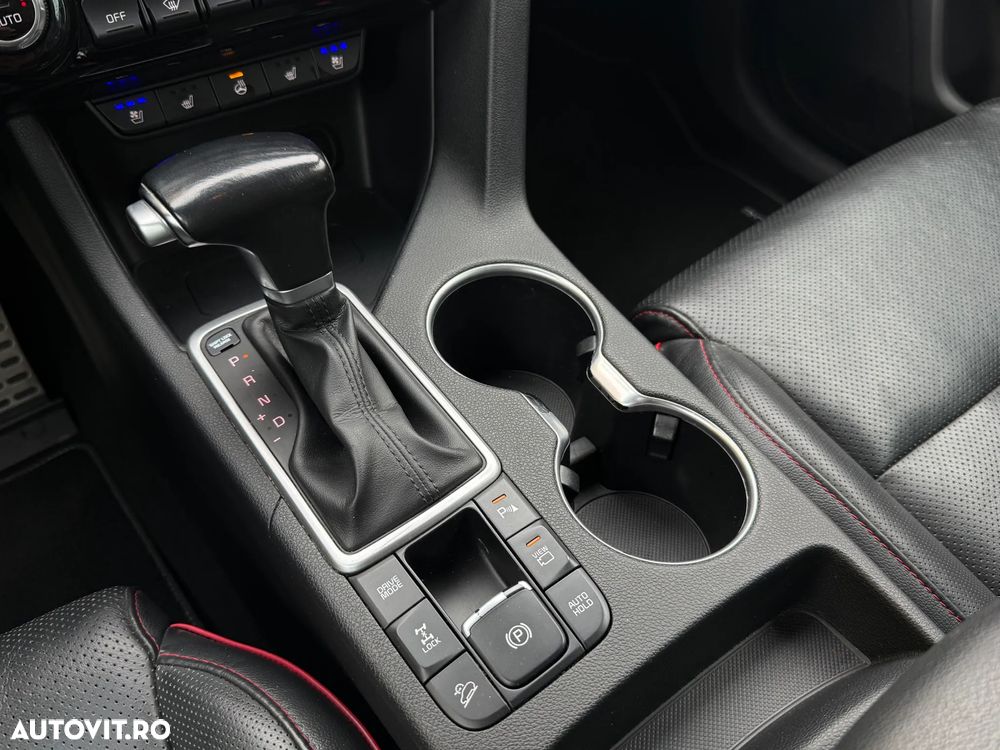 Kia Sportage 2.0 CRDI AWD Eco-Dynamics+ (48V M-H) Aut. GT LINE - 19