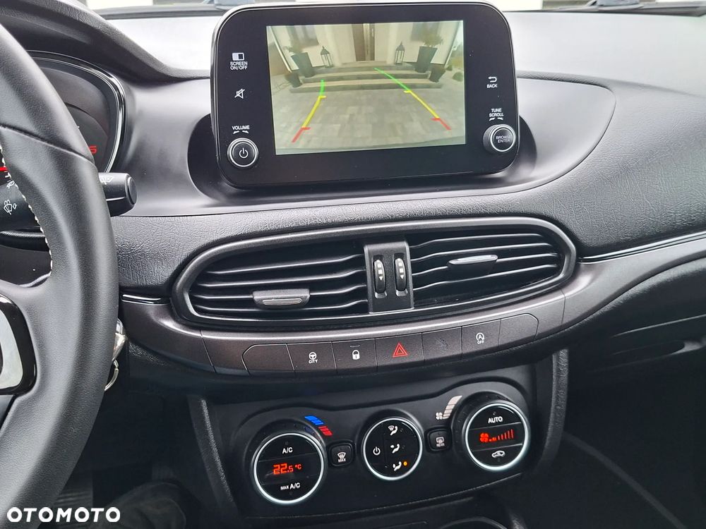 Fiat Tipo 1.4 T-Jet 16v S-Design - 9