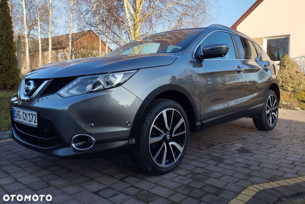Nissan Qashqai 1.6 DIG-T Tekna - 1