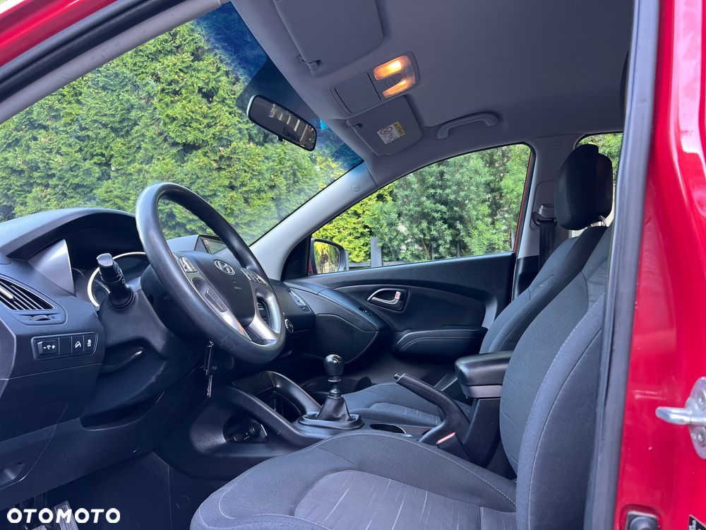 Hyundai ix35 1.6 2WD Fifa World Cup Edition - 31
