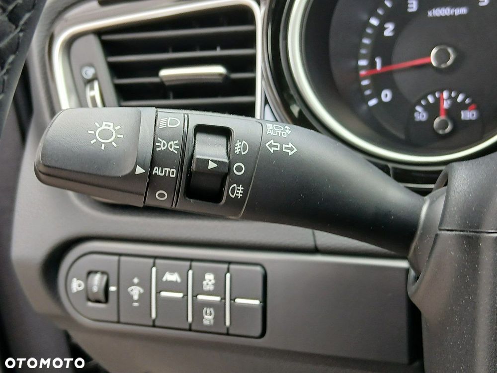 Kia XCeed 1.5 T-GDI L - 34