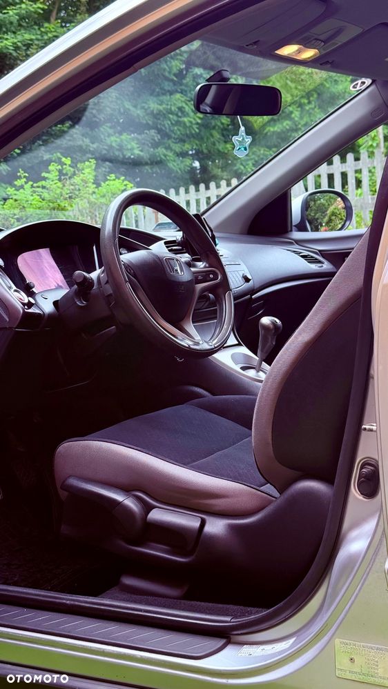 Honda Civic 1.4 Comfort - 11