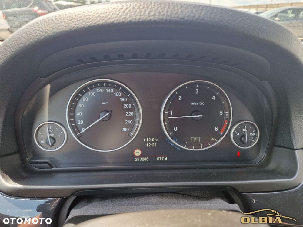 BMW Seria 5 - 34