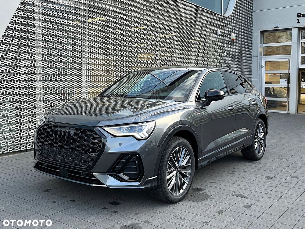 Audi Q3 Sportback - 8