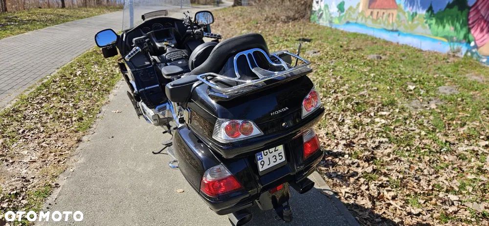 Honda GL - 12