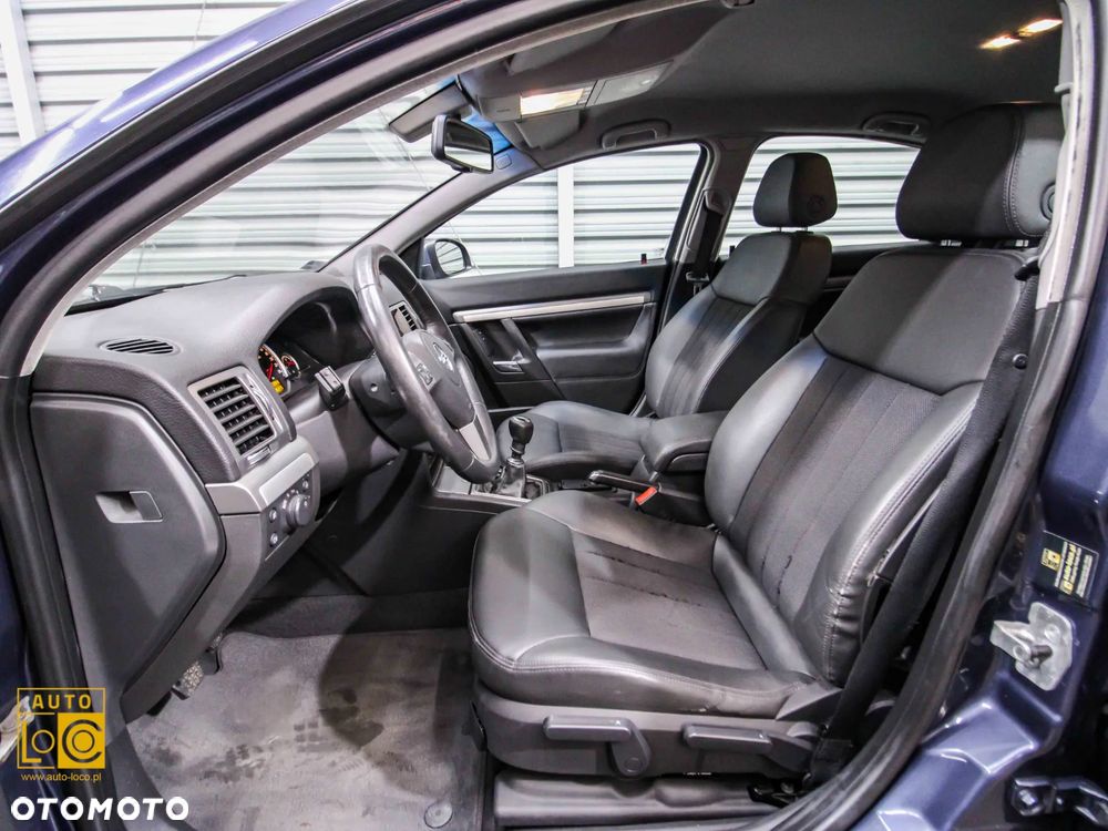 Opel Vectra 1.9 CDTI DPF Cosmo - 11