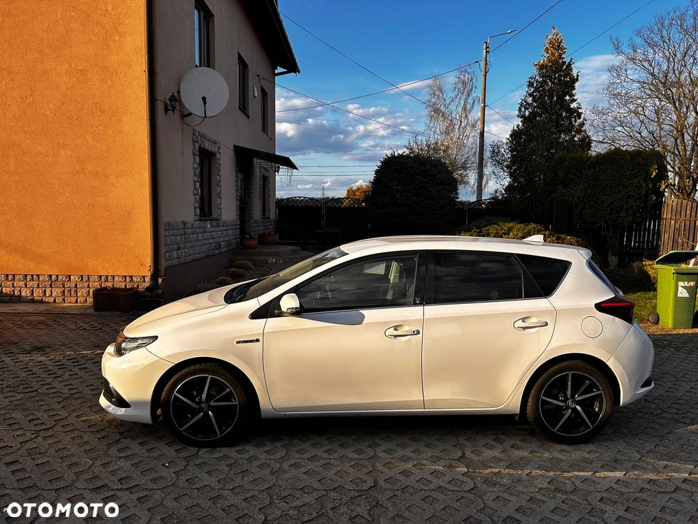 Toyota Auris - 2
