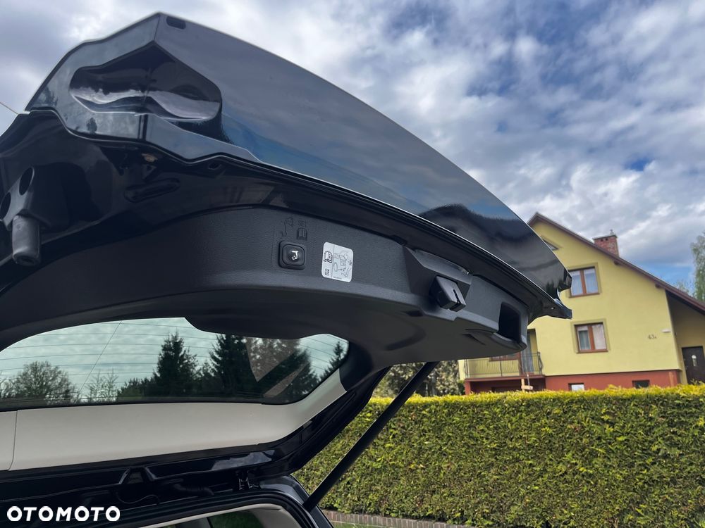 Ford Kuga 2.0 TDCi FWD Titanium Plus - 11