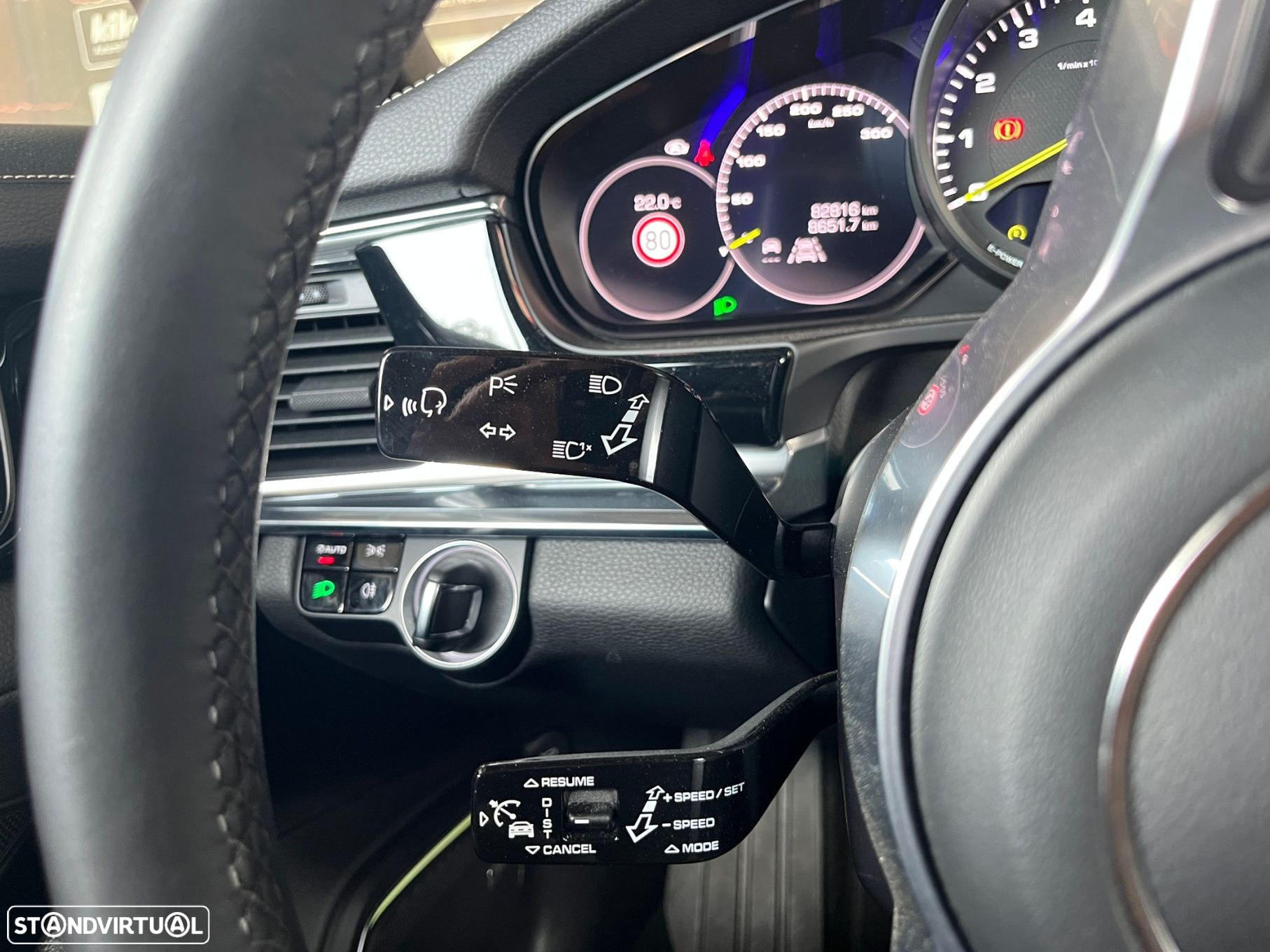 Porsche Panamera Sport Turismo 4 E-Hybrid 10 Years Edition - 27