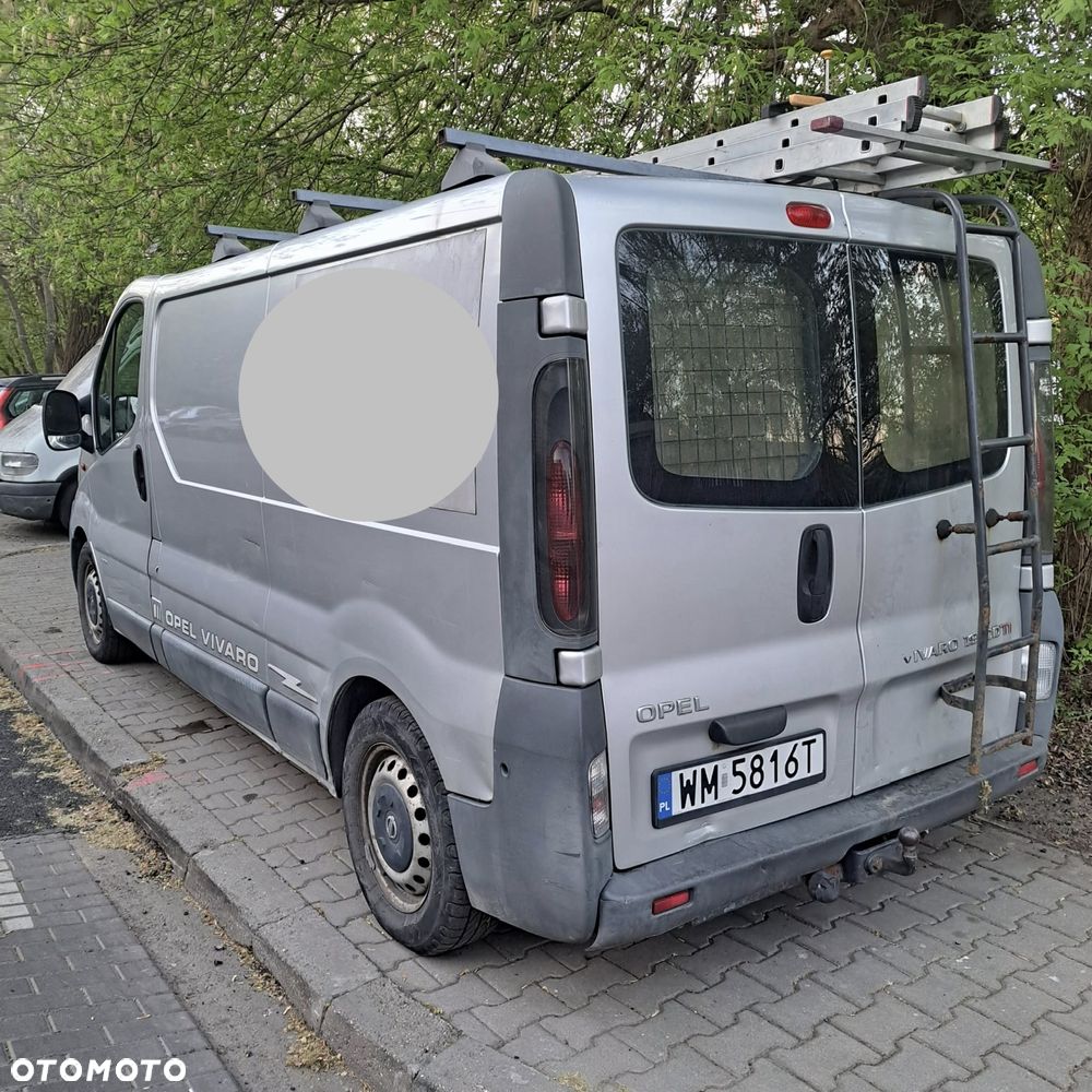 Opel Vivaro - 1