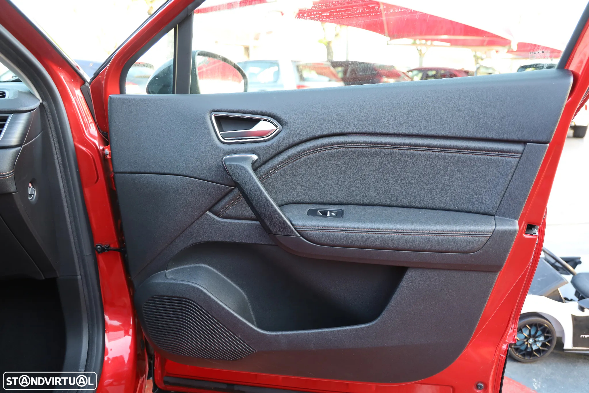 Renault Captur 1.6 E-Tech Plug-In Initiale Paris - 10