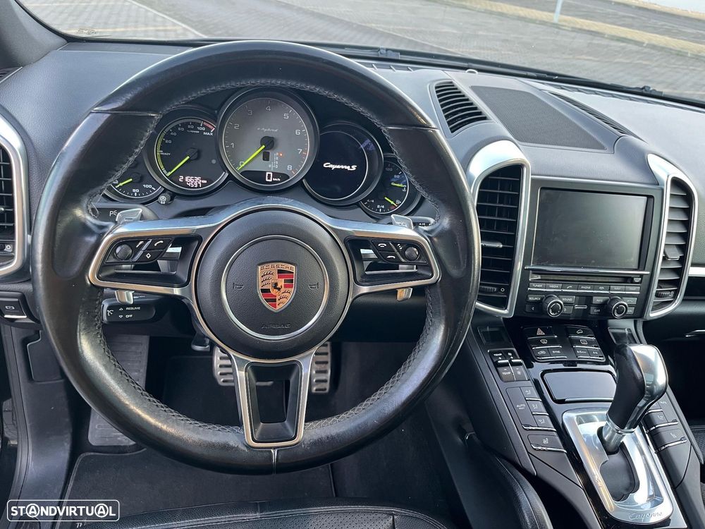 Porsche Cayenne S E-Hybrid - 30