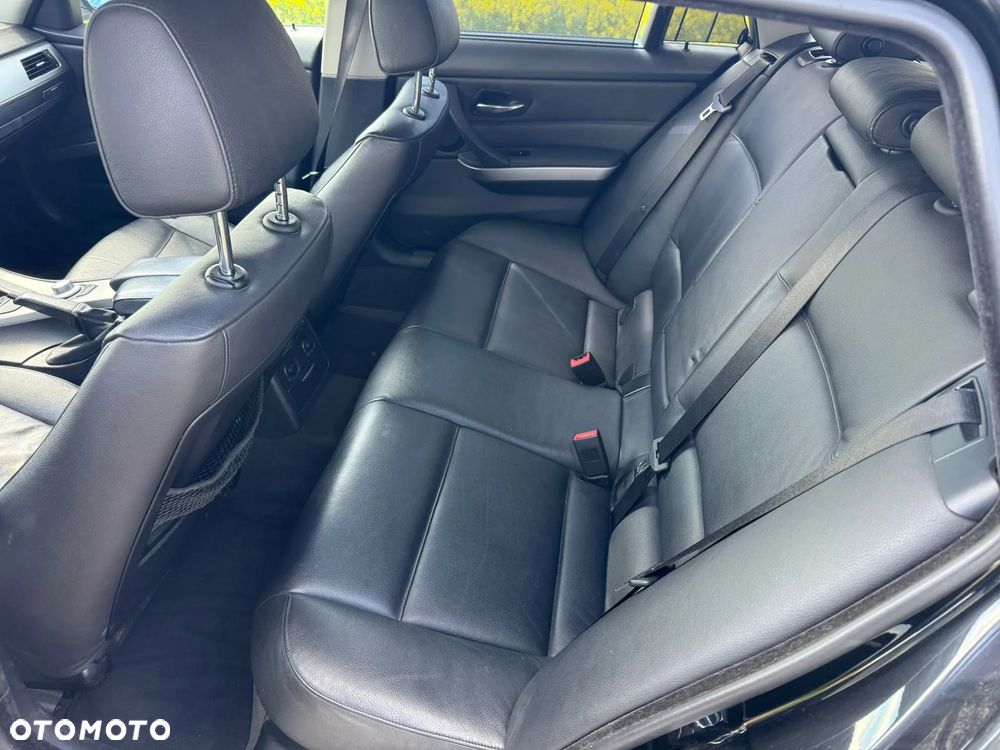 BMW Seria 3 320d DPF - 9