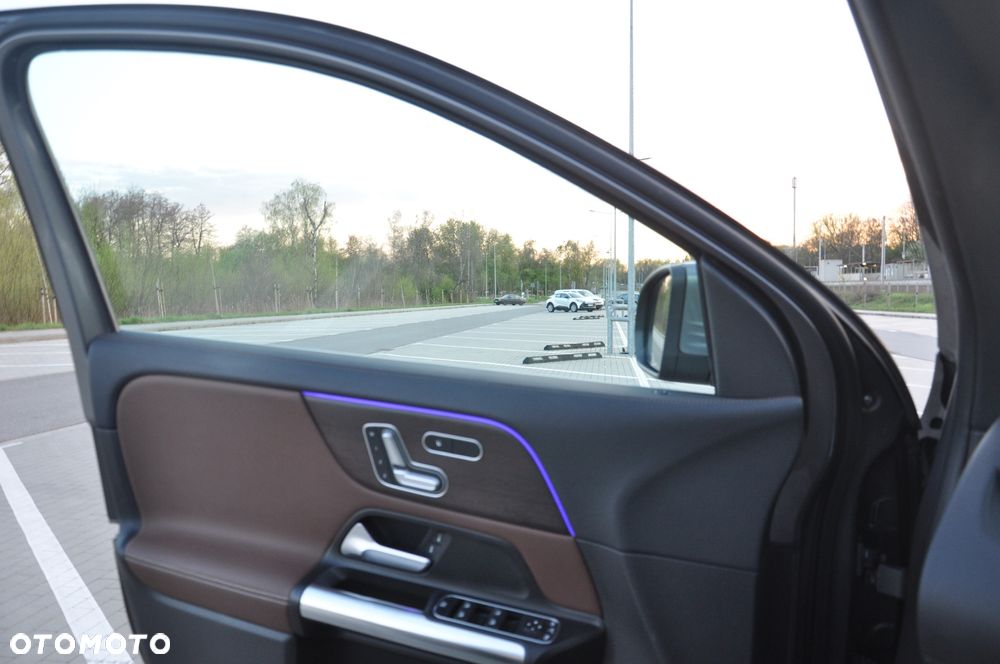 Mercedes-Benz GLA 200 Business Edition - 16