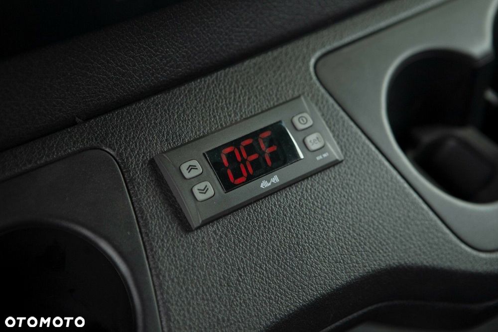 Mercedes-Benz eSprinter - 22