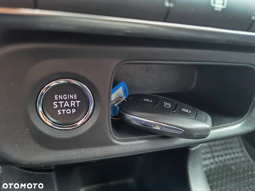 Citroën C3 1.2 PureTech GPF Shine S&S - 19