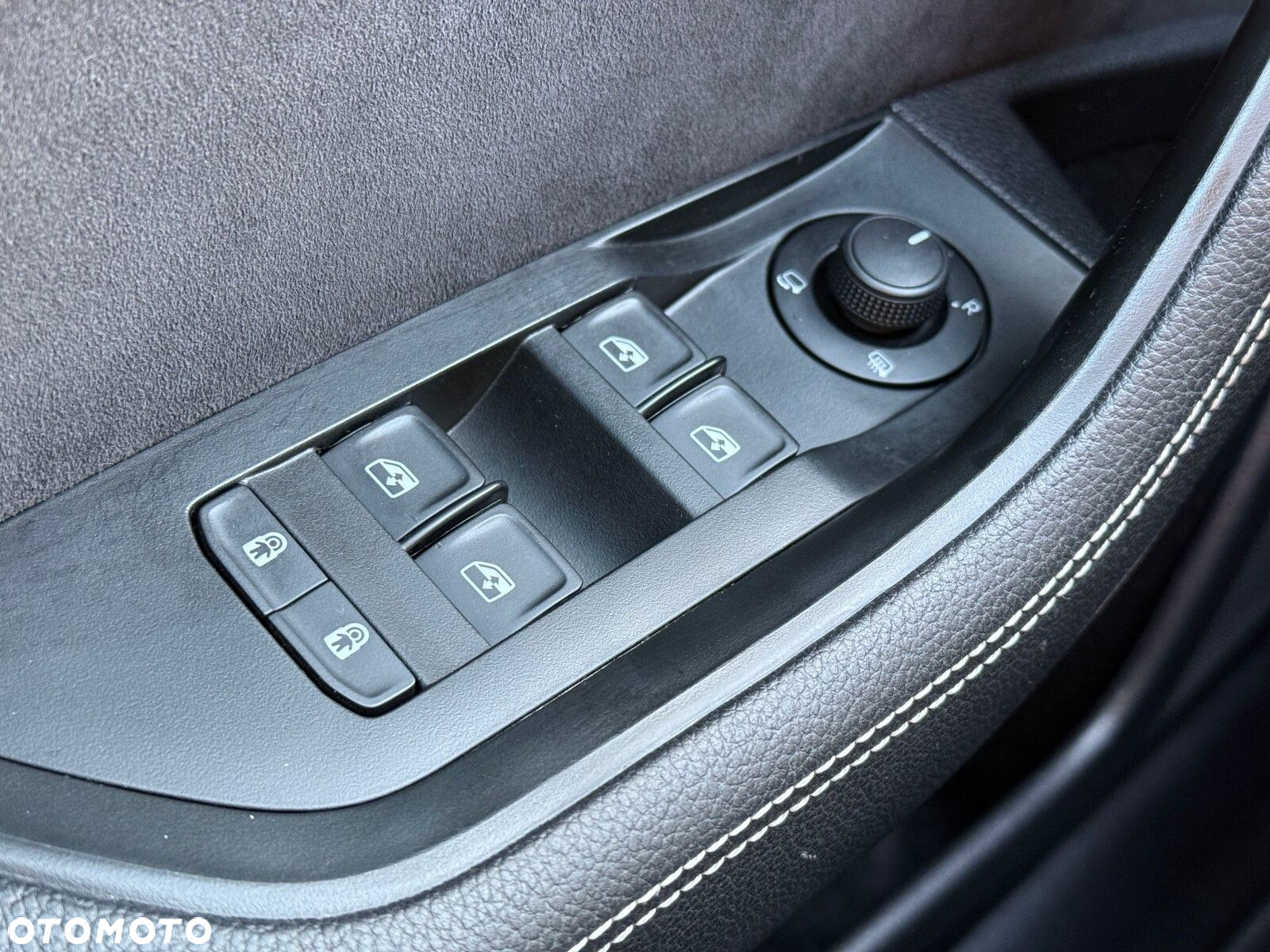 Skoda Superb 2.0 TDI SCR Sportline DSG - 30
