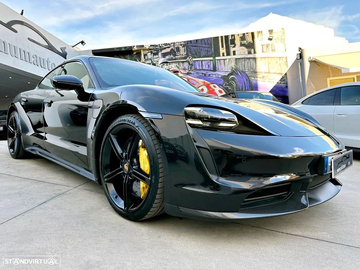 Porsche Taycan Turbo S - 44