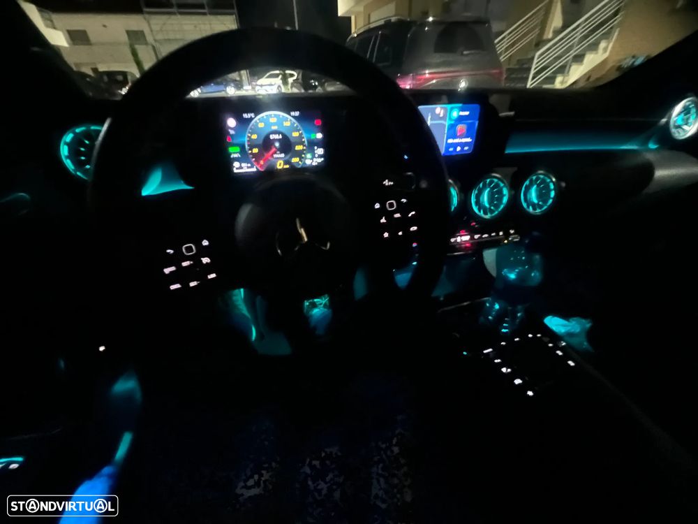 Mercedes-Benz CLA 250 e Shooting Brake Progressive - 12