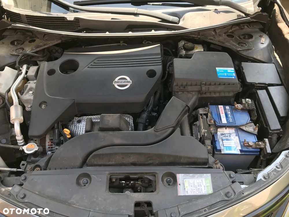 Nissan Altima - 17