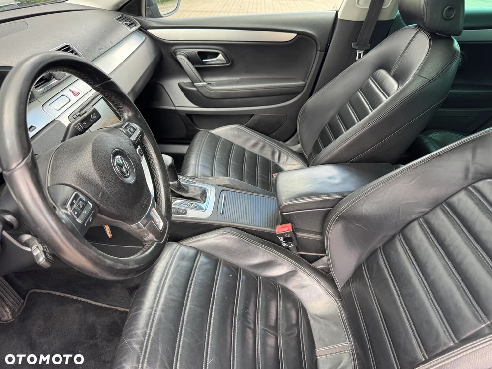 Volkswagen Passat CC - 17