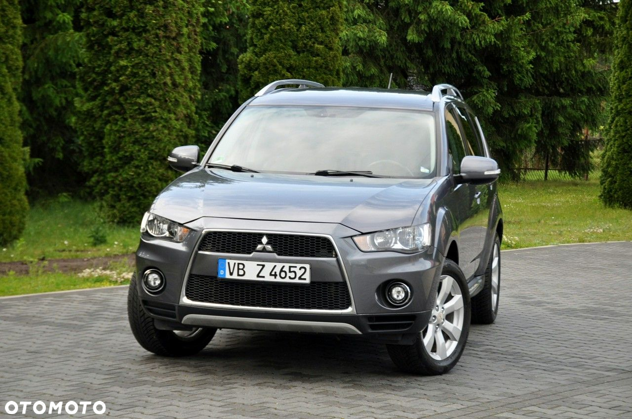 Mitsubishi Outlander - 8